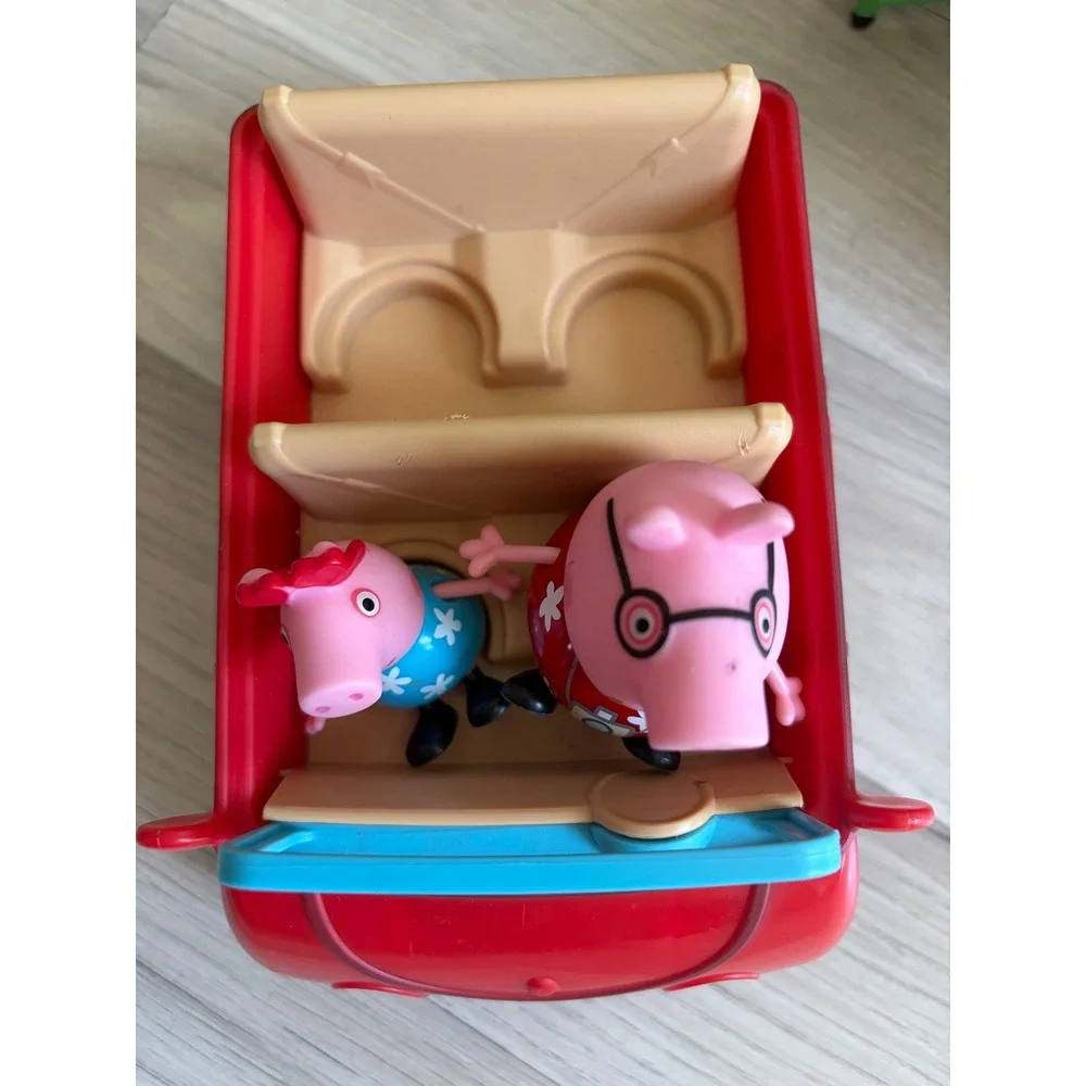 Peppa Pig Red Car and Yellow Campervan Toy Vehicle Set with Figures Jazwares